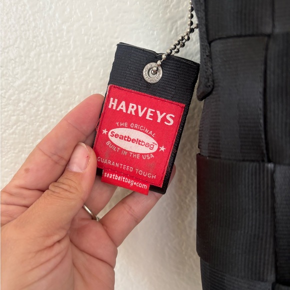 Harveys California Black The Original Seatbelt Woven Convertible Messenger Bag - Picture 3 of 5